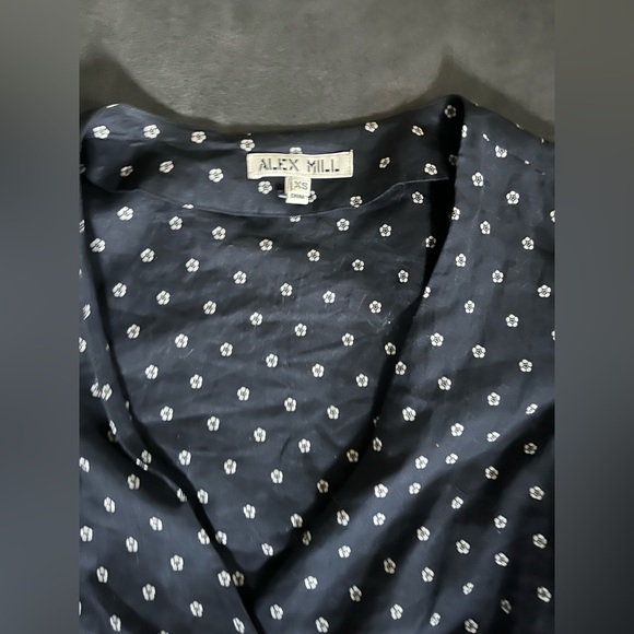 Alex Mill navy blue wrap top - Picture 2 of 2